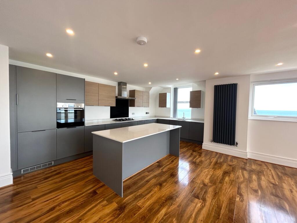 3 bed 1st Floor Flat for rent in Whitley Bay. From Bridgfords Lettings - Tynemouth 3 bed 1st Floor Flat for rent in Whitley Bay. From Bridgfords Lettings - Tynemouth