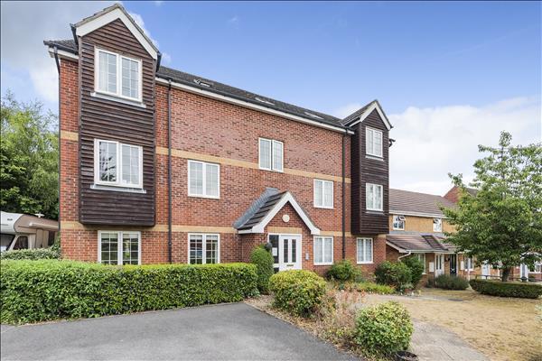 2 bed Apartment for rent in Charlton. From Brockenhurst Estate Agents - Ludgershall 2 bed Apartment for rent in Charlton. From Brockenhurst Estate Agents - Ludgershall