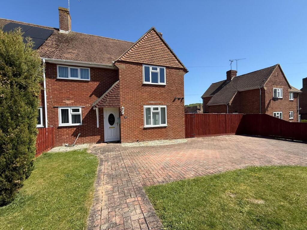 3 bed Semi Detached for rent in Tidworth. From Brockenhurst Estate Agents - Ludgershall