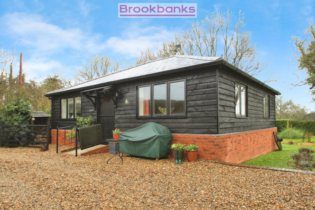 1 bed Barn Conversion for rent in Sevenoaks. From Brookbanks Estate Agents - Swanley