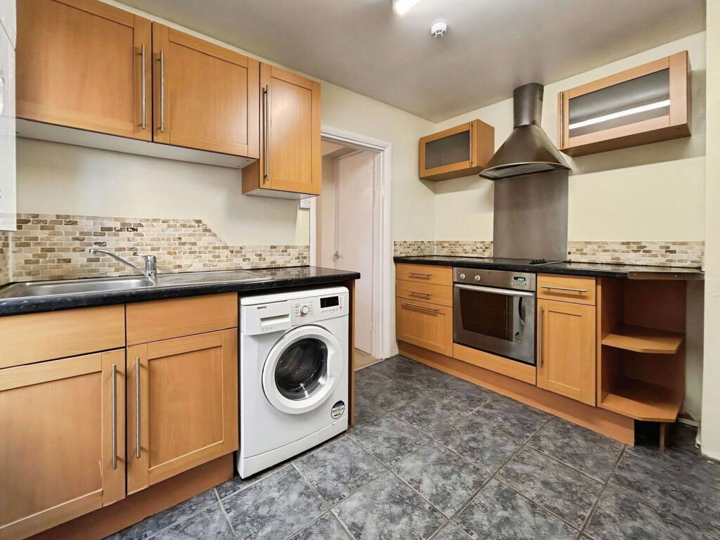 1 bed Annexe for rent in Hextable. From Brookbanks Estate Agents - Swanley