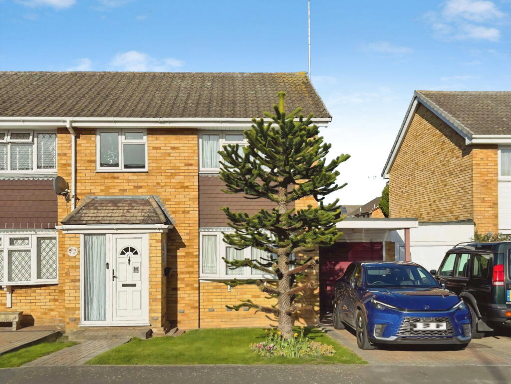 3 bed Semi Detached for rent in Swanley. From Brookbanks Estate Agents - Swanley