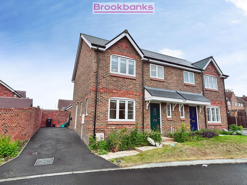 3 bed Semi Detached for rent in . From Brookbanks Estate Agents - Swanley