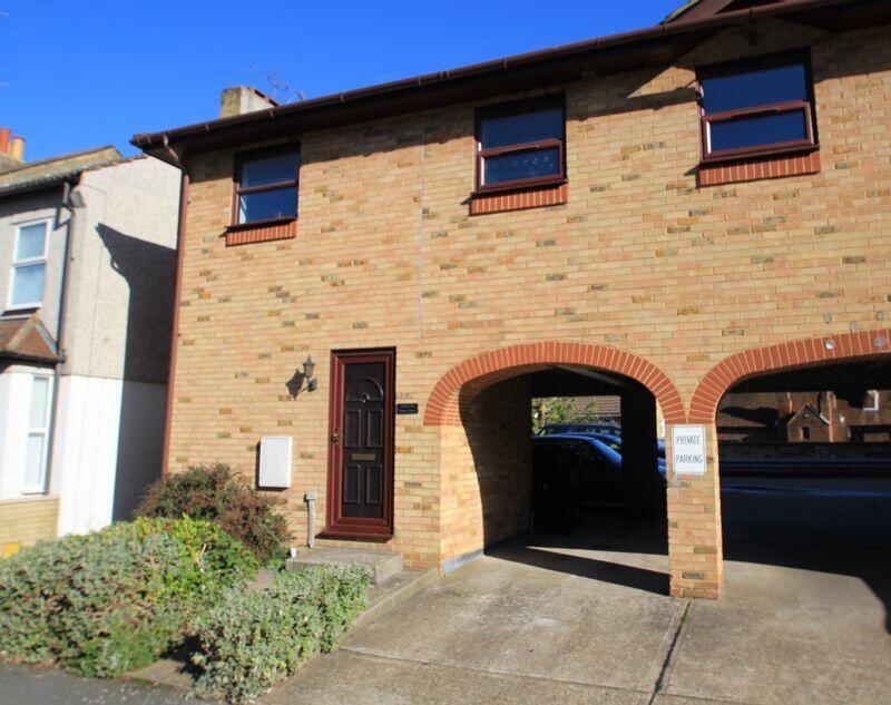 2 bed 1st Floor Flat for rent in Crayford. From Brookbanks Estate Agents - Swanley
