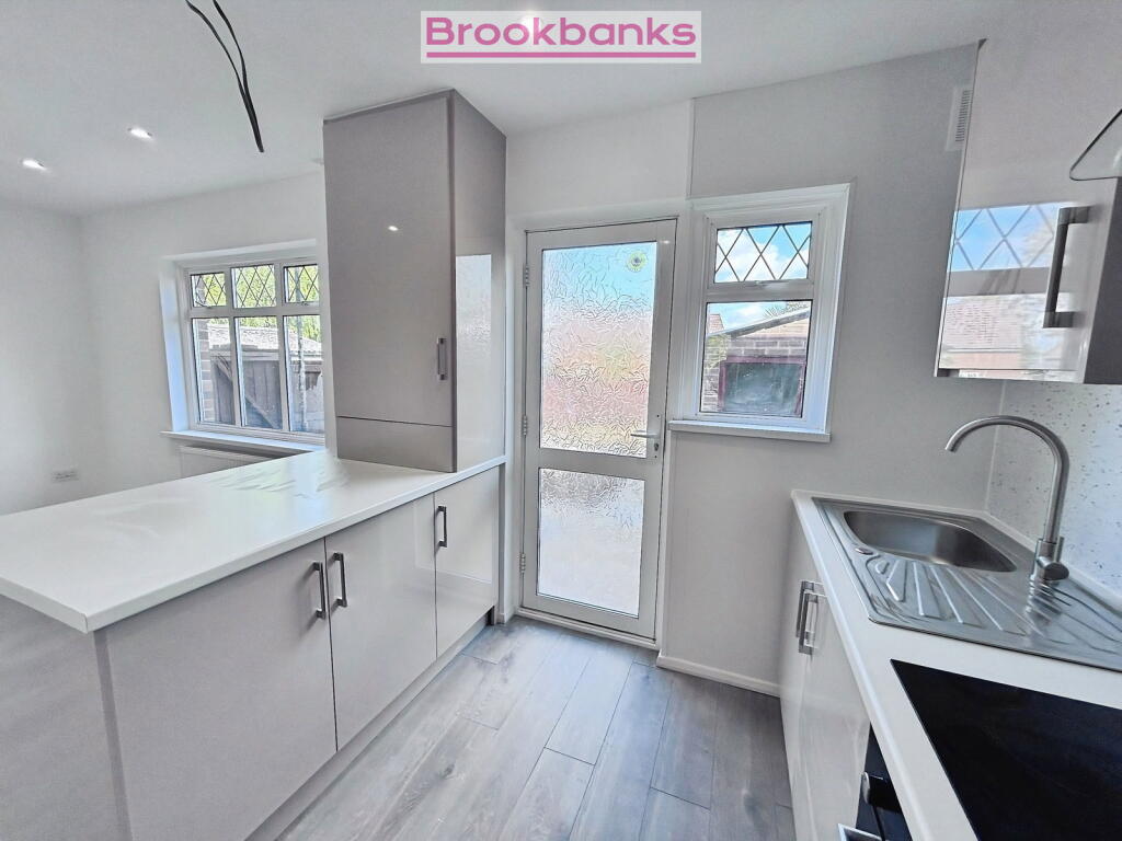 3 bed Mid Terraced House for rent in Swanscombe. From Brookbanks Estate Agents - Swanley