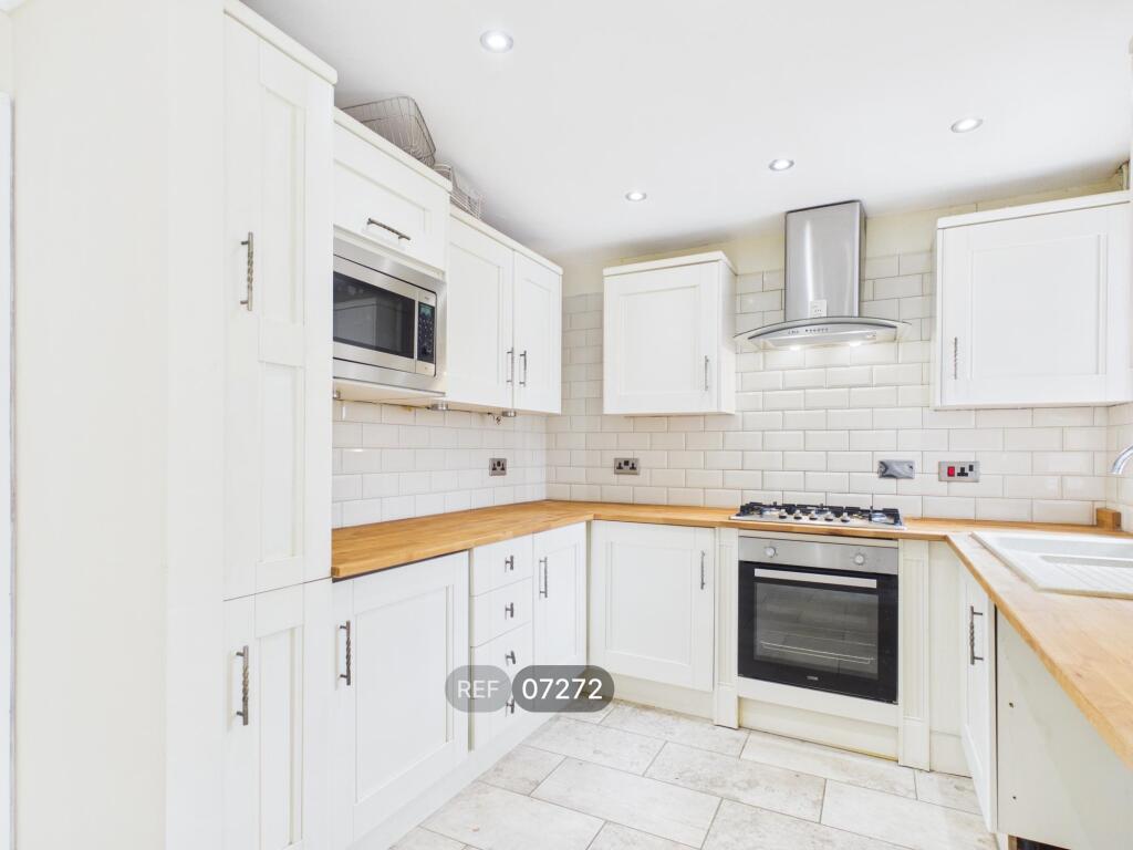 3 bed Mid Terraced House for rent in Wittering. From Brookdale Property Management Services Ltd - Peterborough 3 bed Mid Terraced House for rent in Wittering. From Brookdale Property Management Services Ltd - Peterborough