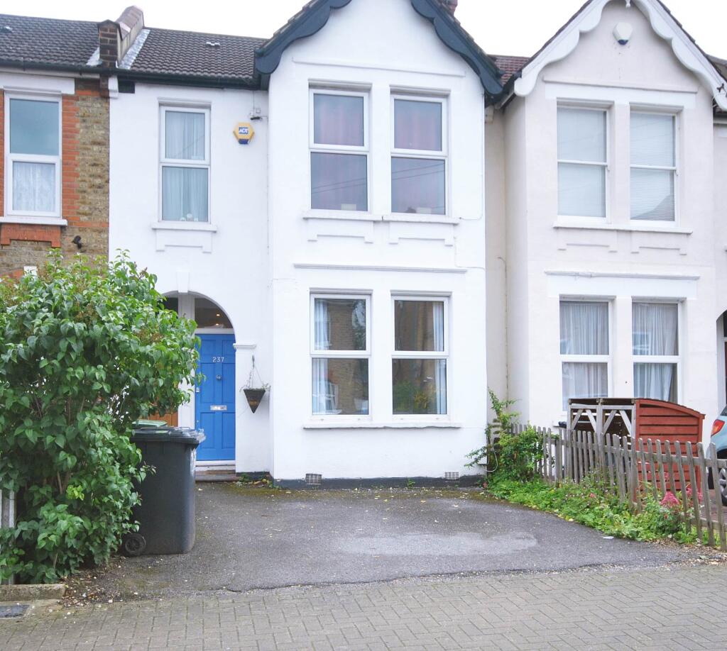 2 bed Apartment for rent in Beckenham. From Bryan & Keegan - London