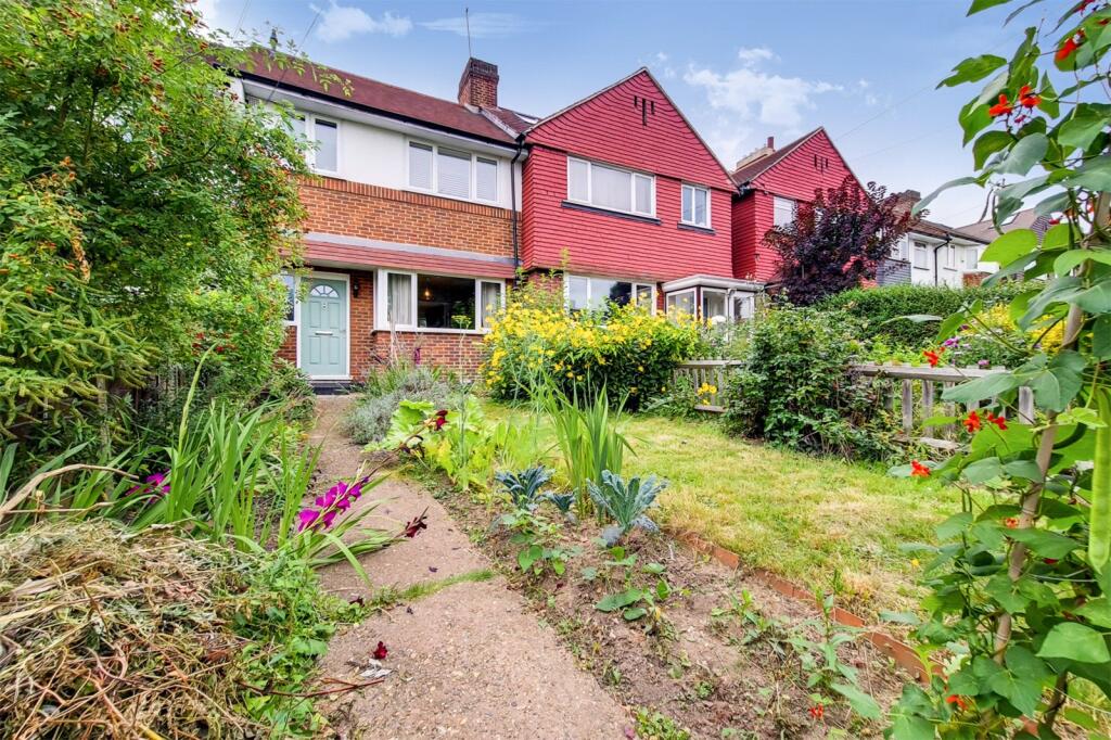 3 bed Mid Terraced House for rent in London. From Bryan & Keegan - London 3 bed Mid Terraced House for rent in London. From Bryan & Keegan - London
