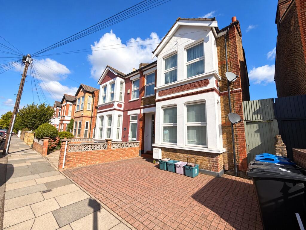 2 bed Apartment for rent in Merton. From Bryan & Keegan - London