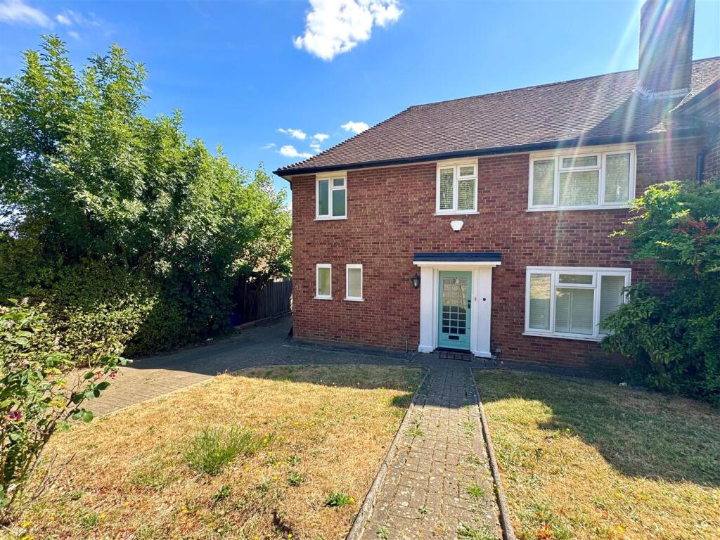 3 bed Semi Detached for rent in Wembley. From Bryan Maher - Wembley