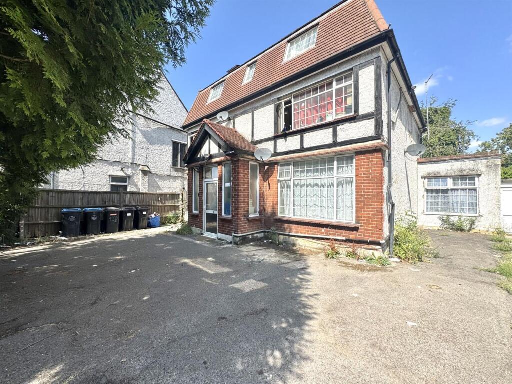 2 bed 1st Floor Flat for rent in Wembley. From Bryan Maher - Wembley