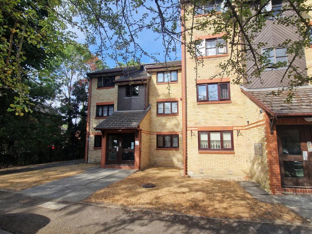 1 bed 1st Floor Flat for rent in London. From Bryan Maher - Wembley