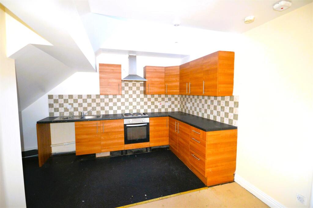 2 bed 1st Floor Flat for rent in Castleford. From Castle Dwellings Ltd - Castleford