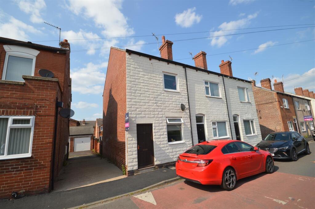 2 bed End of Terrace for rent in Castleford. From Castle Dwellings Ltd - Castleford