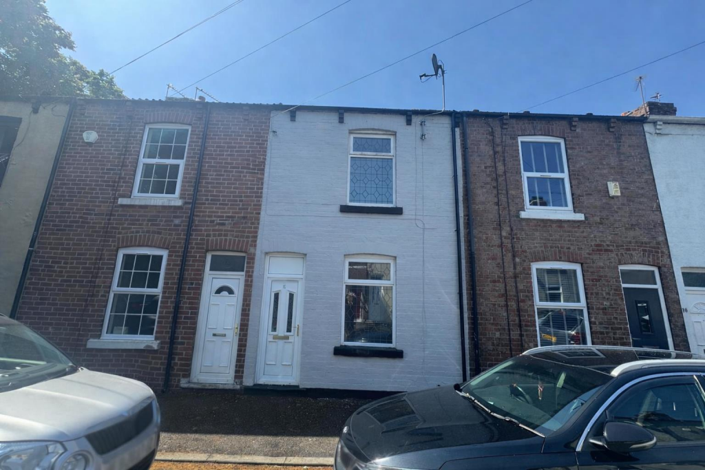 2 bed Mid Terraced House for rent in Wakefield. From Castle Dwellings Ltd - Castleford