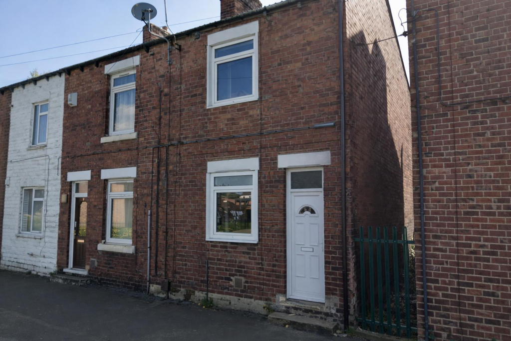 2 bed Mid Terraced House for rent in Ackton. From Castle Dwellings Ltd - Castleford 2 bed Mid Terraced House for rent in Ackton. From Castle Dwellings Ltd - Castleford