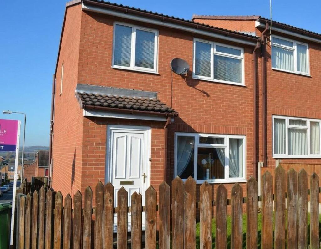 3 bed Semi Detached for rent in Castleford. From Castle Dwellings Ltd - Castleford 3 bed Semi Detached for rent in Castleford. From Castle Dwellings Ltd - Castleford
