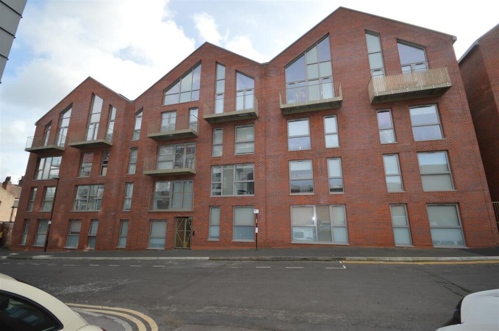 1 bed Apartment for rent in Sheffield. From Castle Dwellings Ltd - Castleford