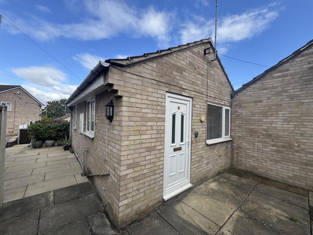 1 bed Semi-detached bungalow for rent in Normanton. From Castle Dwellings Ltd - Castleford 1 bed Semi-detached bungalow for rent in Normanton. From Castle Dwellings Ltd - Castleford