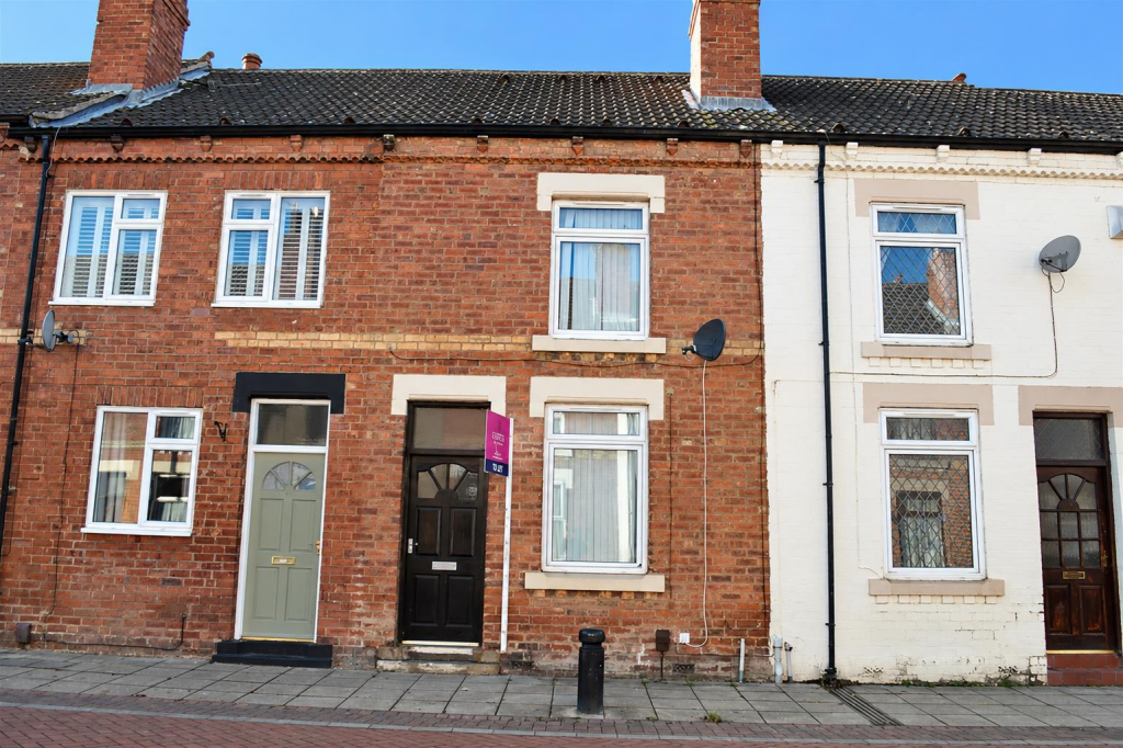 2 bed Mid Terraced House for rent in Castleford. From Castle Dwellings Ltd - Castleford