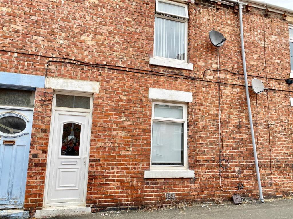 2 bed Mid Terraced House for rent in Chester-le-Street. From Carousel Estate Agents - Gateshead
