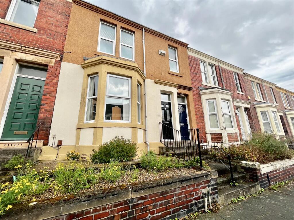2 bed 1st Floor Flat for rent in Gateshead. From Carousel Estate Agents - Gateshead 2 bed 1st Floor Flat for rent in Gateshead. From Carousel Estate Agents - Gateshead