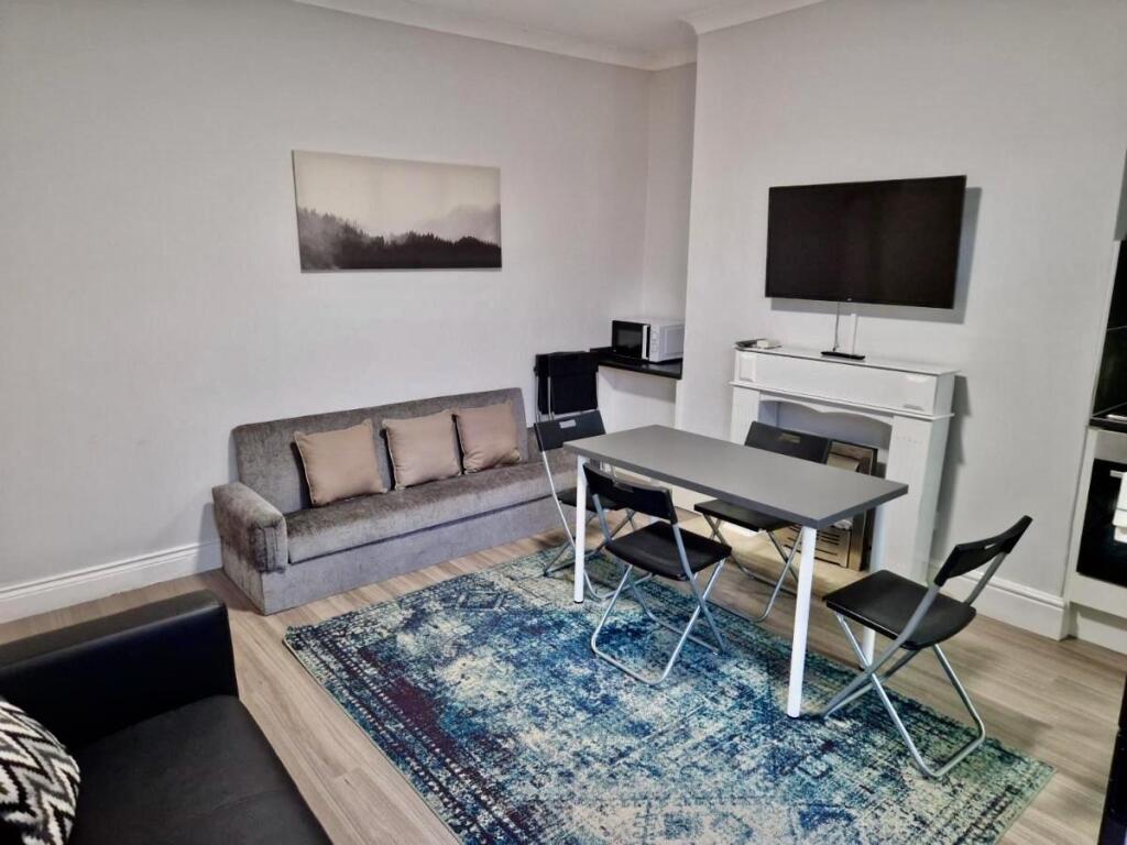 3 bed 1st Floor Flat for rent in Chester-le-Street. From Carousel Estate Agents - Gateshead