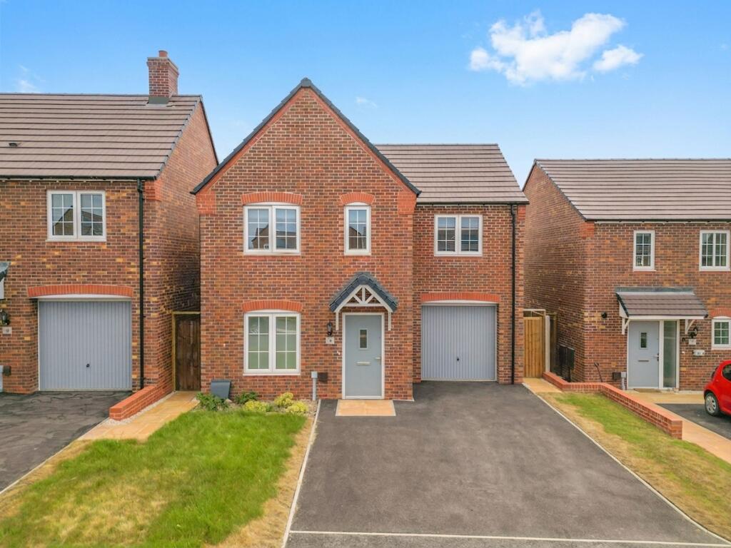 4 bed Detached for rent in Nuneaton. From Carters Estate Agents - Nuneaton 4 bed Detached for rent in Nuneaton. From Carters Estate Agents - Nuneaton