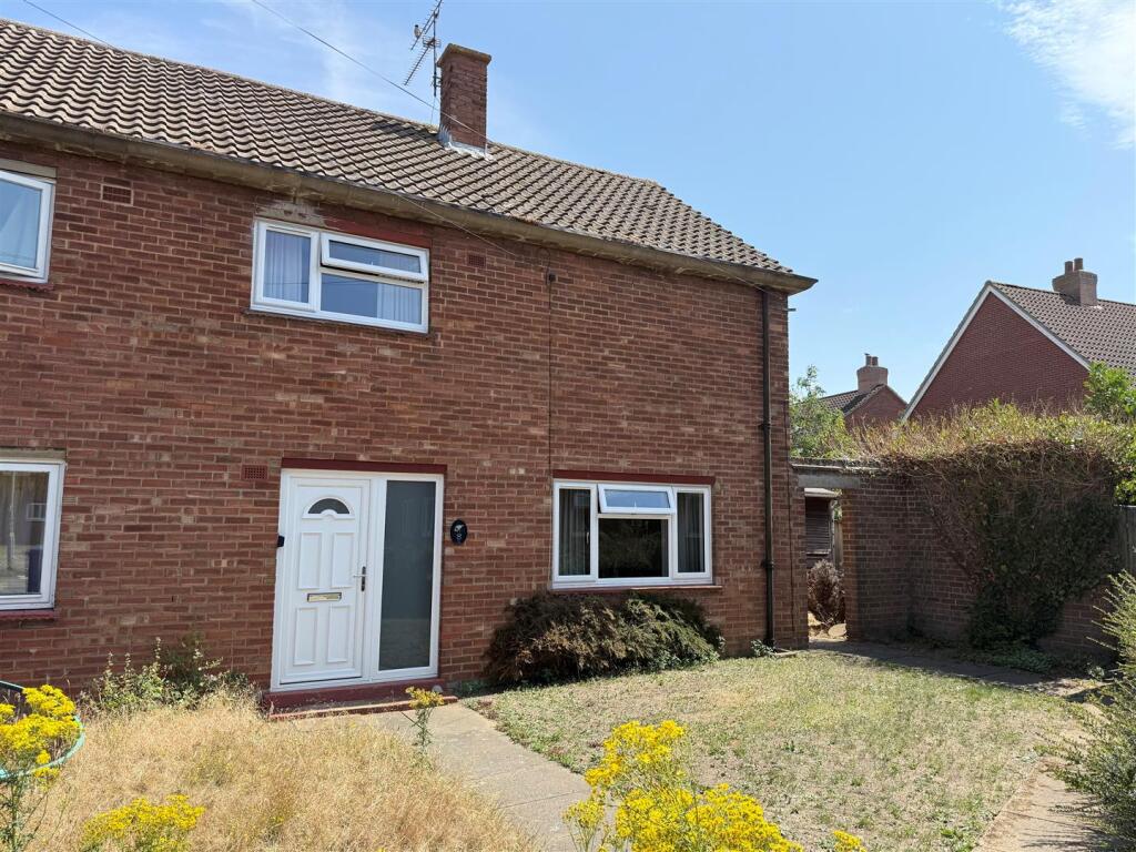 3 bed Semi Detached for rent in Fornham St Martin. From Goymour Homes - Bury St. Edmunds 3 bed Semi Detached for rent in Fornham St Martin. From Goymour Homes - Bury St. Edmunds