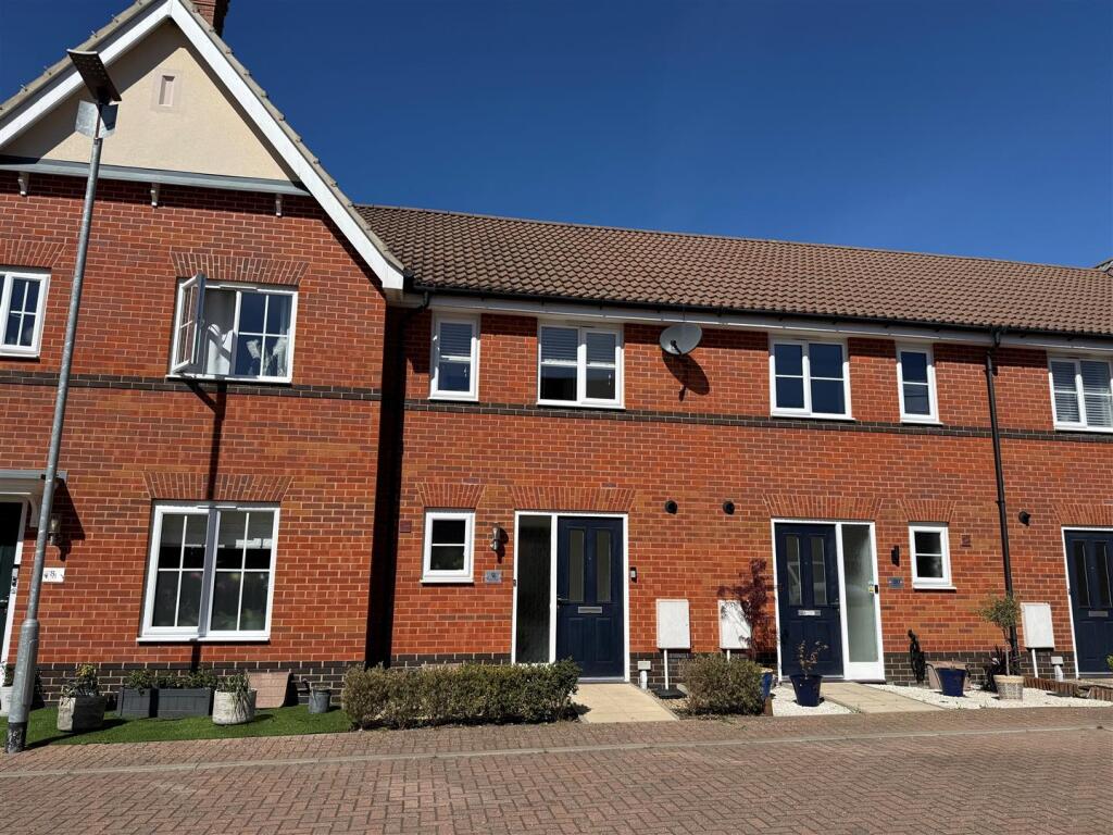 2 bed Mid Terraced House for rent in Drinkstone. From Goymour Homes - Bury St. Edmunds 2 bed Mid Terraced House for rent in Drinkstone. From Goymour Homes - Bury St. Edmunds