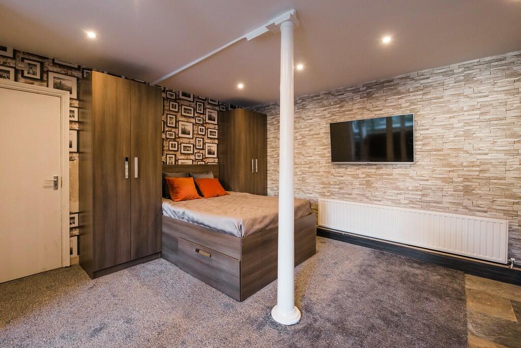 4 bed Studio for rent in Sunderland. From Graysons Properties - Newcastle Upon Tyne 4 bed Studio for rent in Sunderland. From Graysons Properties - Newcastle Upon Tyne
