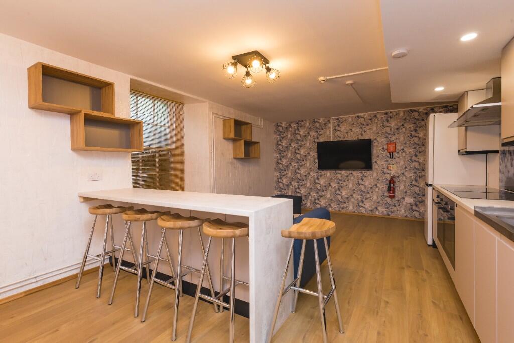 6 bed Apartment for rent in Newcastle upon Tyne. From Graysons Properties - Newcastle Upon Tyne