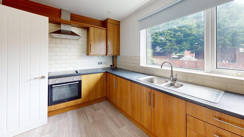 2 bed End of Terrace for rent in West Herrington. From Graysons Properties - Newcastle Upon Tyne