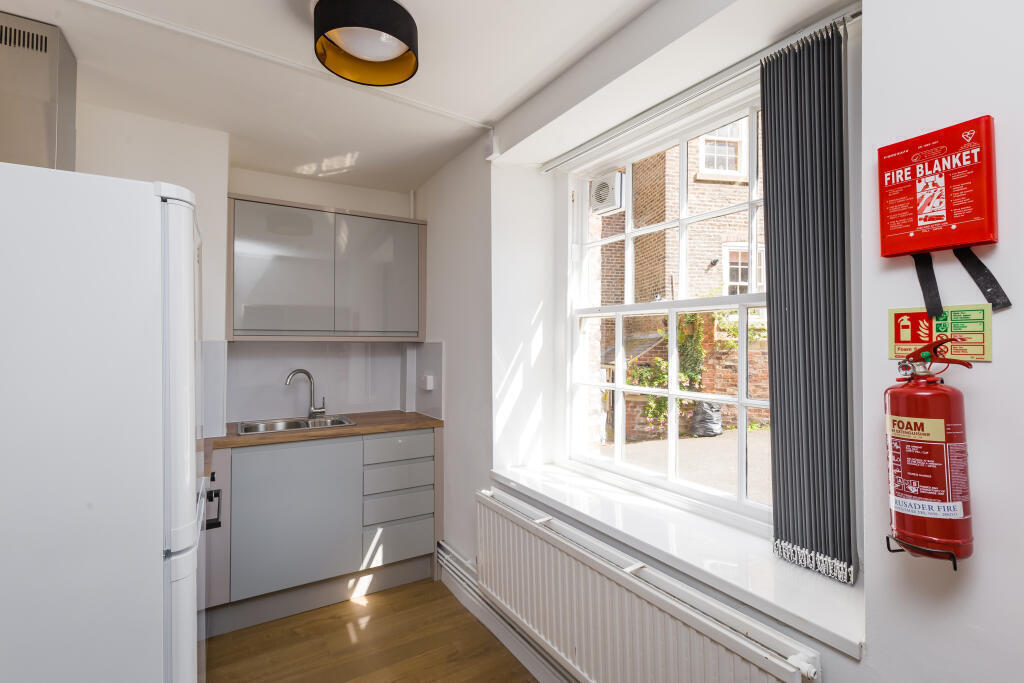 4 bed Studio for rent in Newcastle upon Tyne. From Graysons Properties - Newcastle Upon Tyne 4 bed Studio for rent in Newcastle upon Tyne. From Graysons Properties - Newcastle Upon Tyne