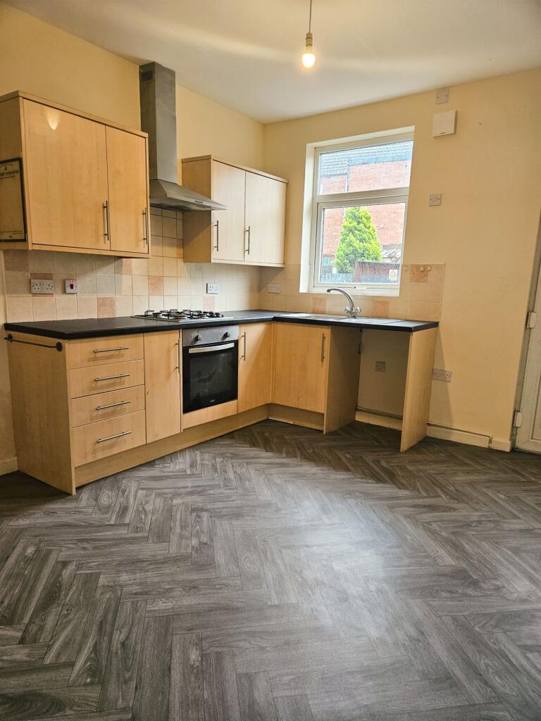 2 bed Mid Terraced House for rent in Doncaster. From Kembles Estates - Doncaster