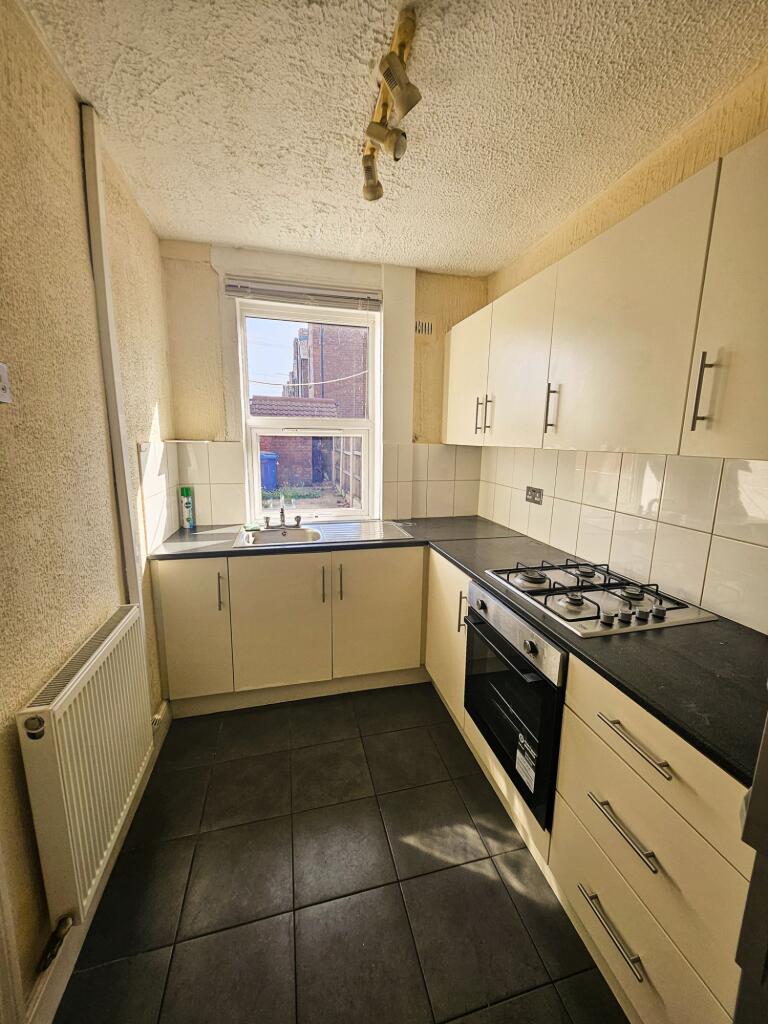 2 bed Mid Terraced House for rent in Doncaster. From Kembles Estates - Doncaster