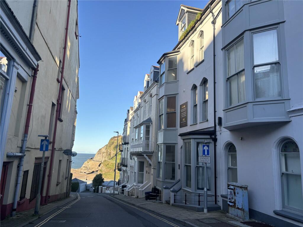 1 bed 1st Floor Flat for rent in . From Bond Oxborough Phillips - Ilfracombe