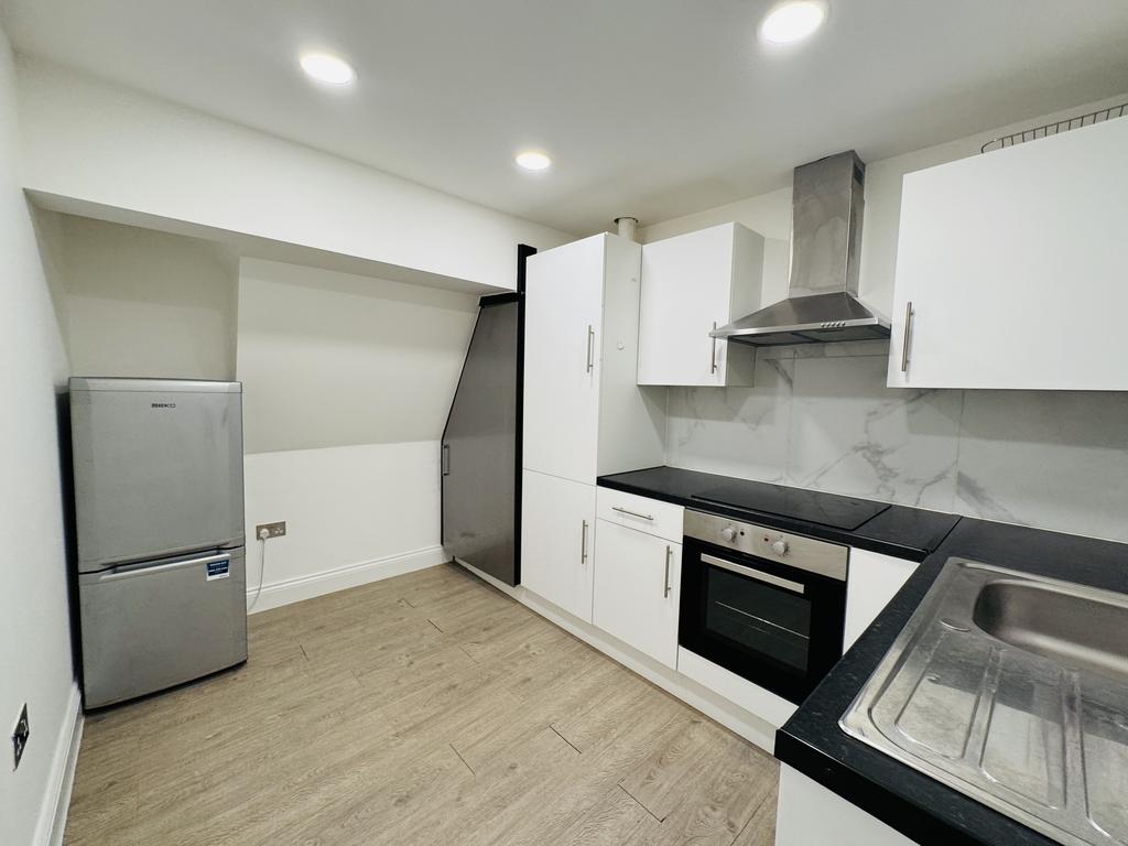 0 bed Studio for rent in Isleworth. From Kew Estate Agents - Brentford