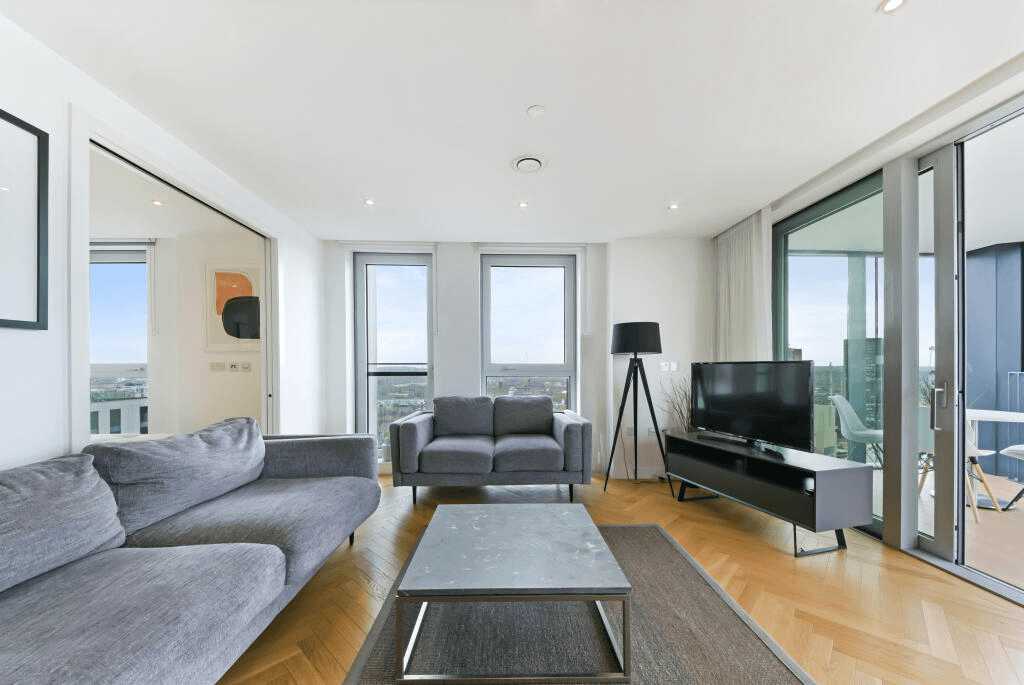 3 bed 1st Floor Flat for rent in London. From Grand City Property - GCP (Portfolio)