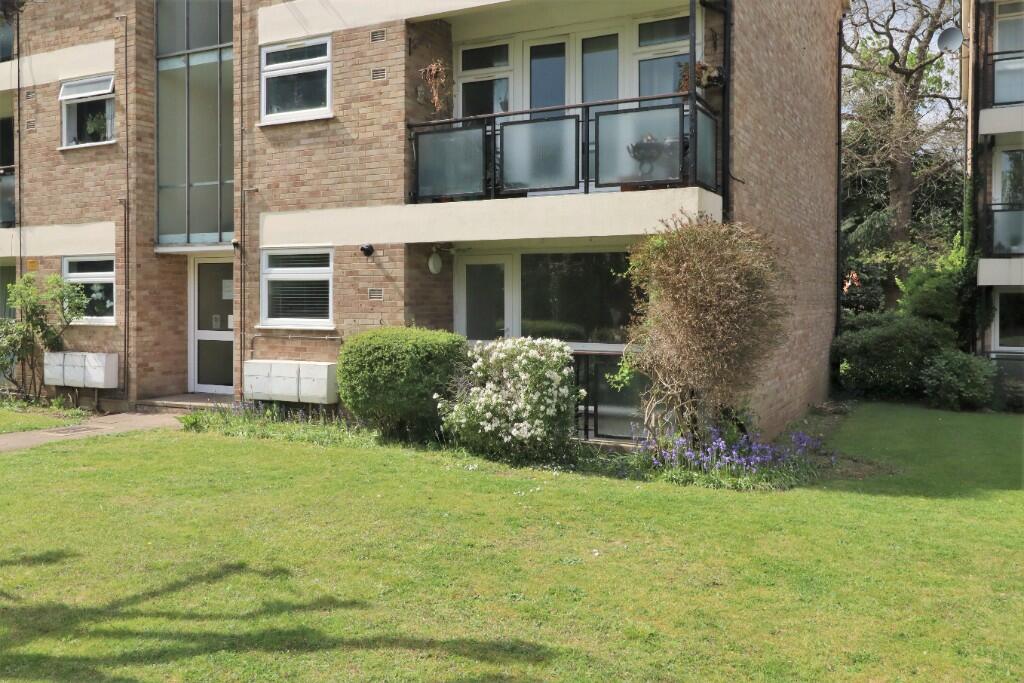 1 bed House (unspecified) for rent in Weybridge. From Castle Wildish - Hersham/Walton on Thames