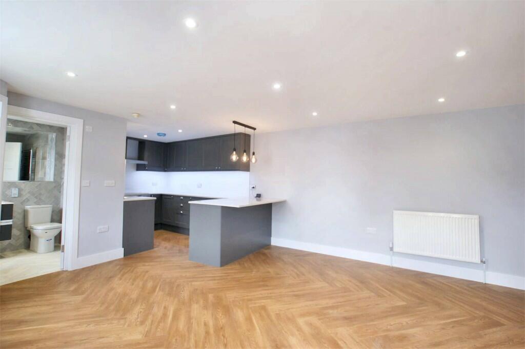 1 bed House (unspecified) for rent in Burwood Park. From Castle Wildish - Hersham/Walton on Thames