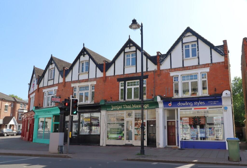 1 bed 1st Floor Flat for rent in East Molesey. From Castle Wildish - Hersham