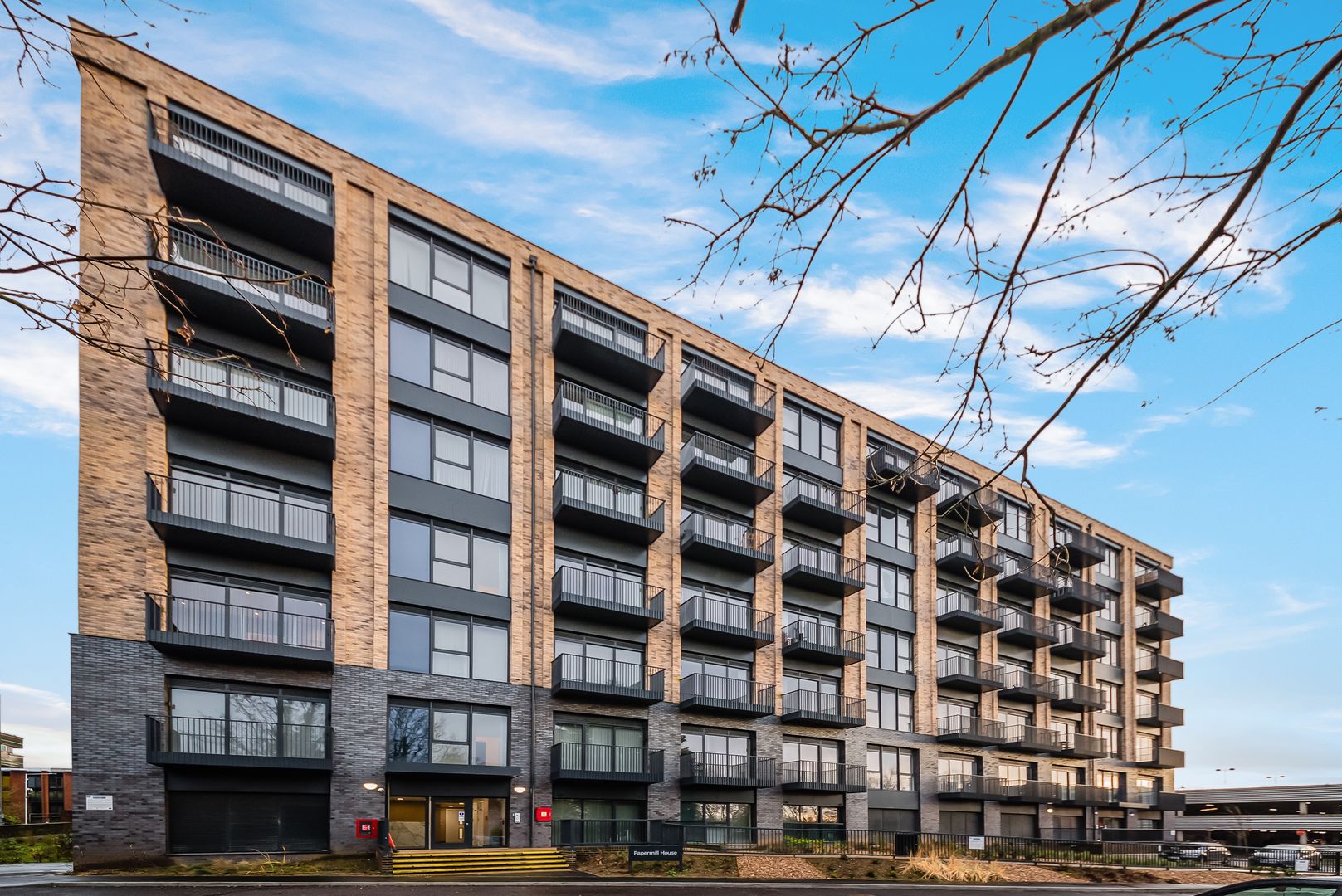 2 bed 1st Floor Flat for rent in Uxbridge. From Grand City Property - Papermill House