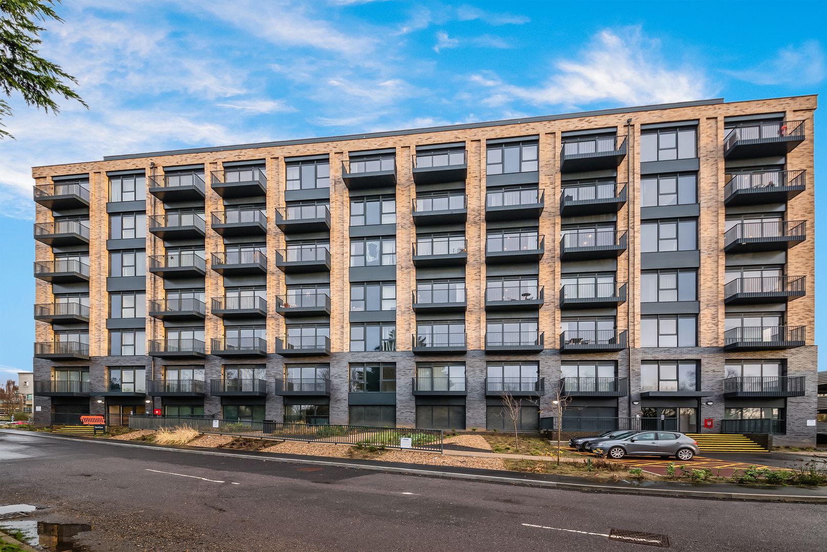 1 bed Apartment for rent in Uxbridge. From Grand City Property - Papermill House 1 bed Apartment for rent in Uxbridge. From Grand City Property - Papermill House