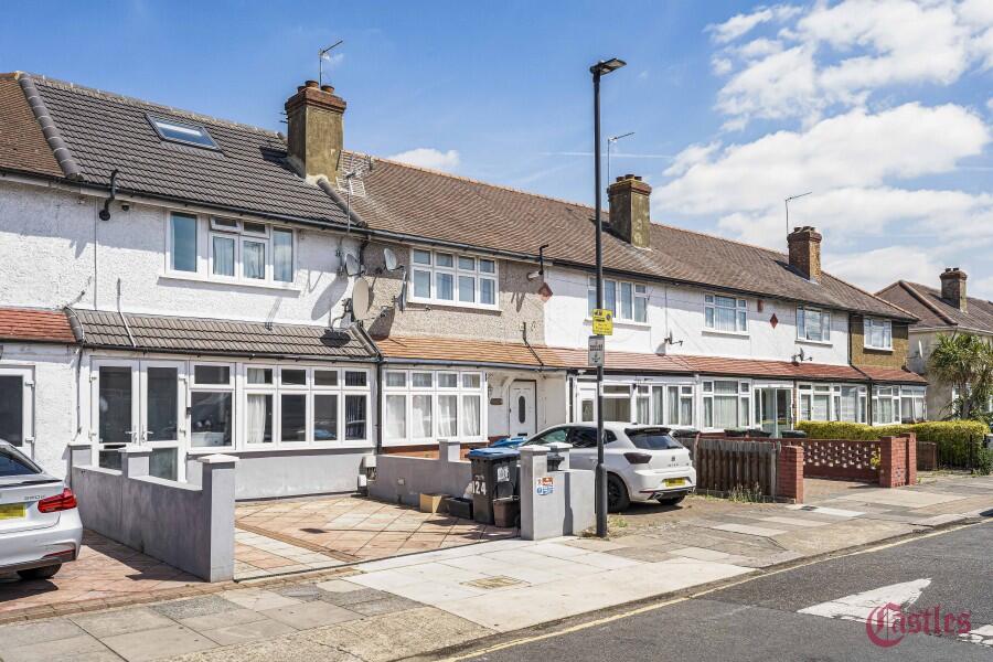 3 bed Mid Terraced House for rent in Edmonton. From Castles Estate Agents - Edmonton - Sales