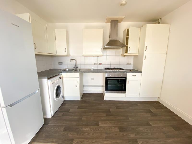 1 bed 1st Floor Flat for rent in Tottenham. From Castles Estate Agents - Edmonton - Sales