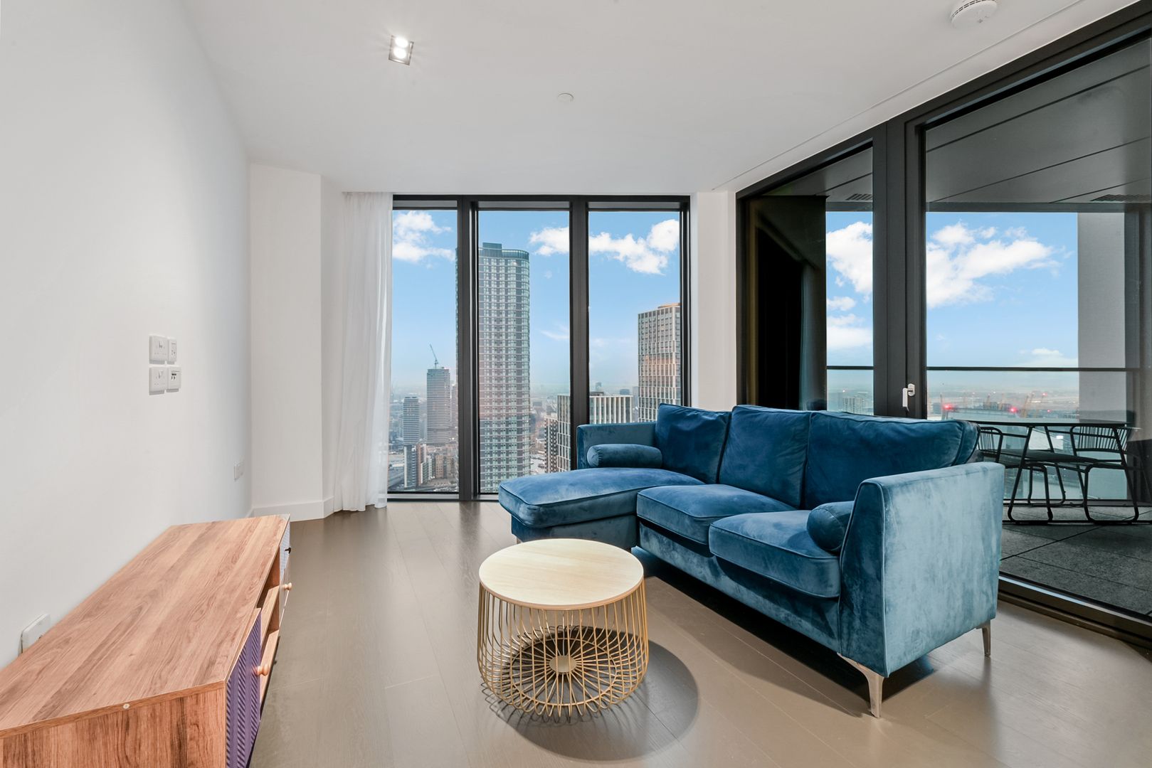 2 bed 1st Floor Flat for rent in London. From Grand City Property - Amory Tower
