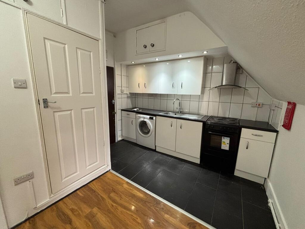 0 bed Studio for rent in Ilford. From Century 21 Goodmayes - Ilford