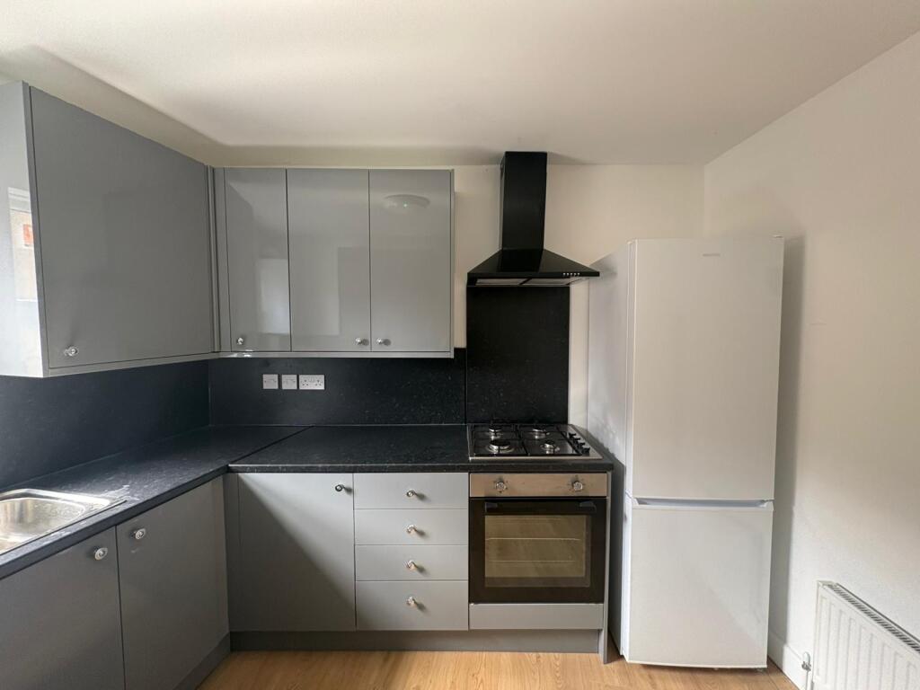 6 bed Annexe for rent in Tottenham. From Century 21 Goodmayes - Ilford