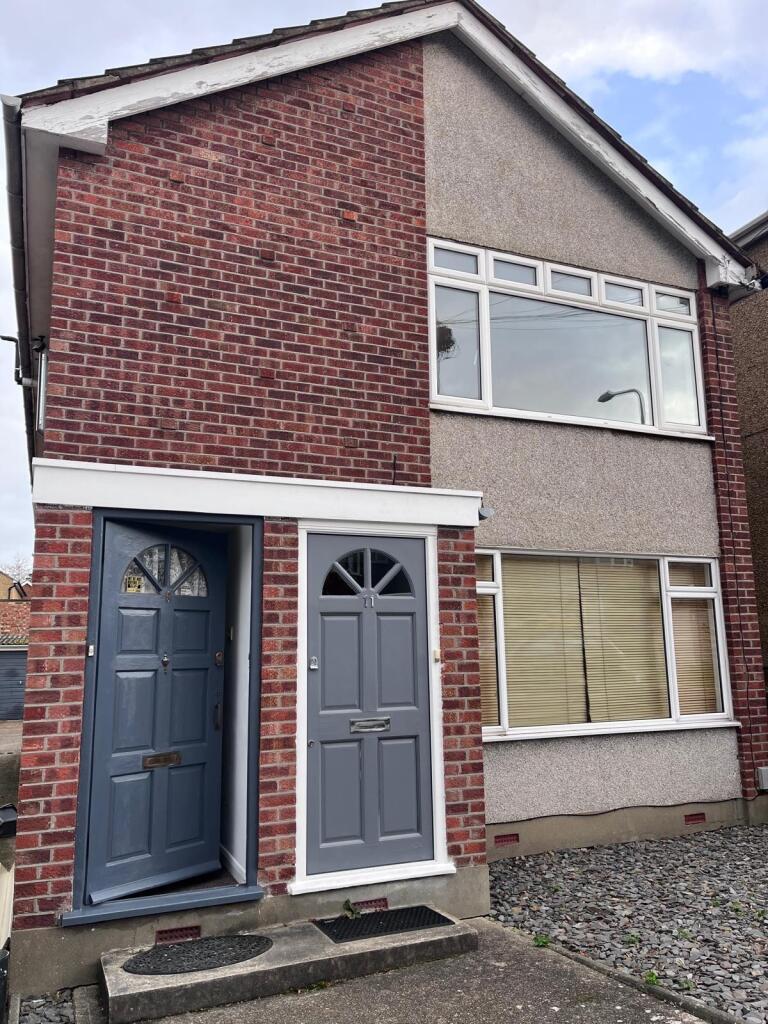 2 bed 1st Floor Flat for rent in Ilford. From Century 21 Goodmayes - Ilford